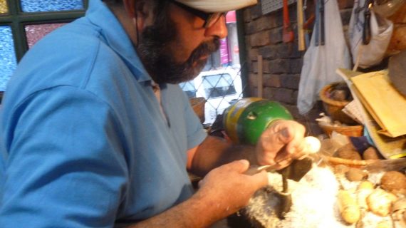 artesania en tagua-min